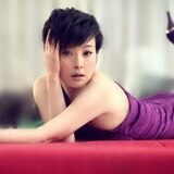 袁立