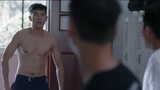陈伟霆调戏李现：我没有胸肌不能脱衣服！