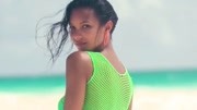 蜂腰翘臀 维密天使Lais Ribeiro性感演绎荧光色泳装大片时尚高清正版视频在线观看–爱奇艺