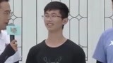 眼镜哥身负重担上场 三弟大意说败就败