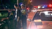 特别使命:小伙行为可疑,交警怀疑其盗车,将其带回调查片花完整版视频在线观看爱奇艺