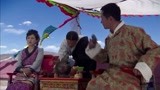 西藏秘密：贵族家的管家脾气挺大，旁边没人时，只伺候少奶奶！