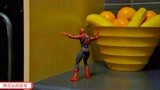 超级英雄蜘蛛侠的水果，蜘蛛侠，变形金刚用水果香蕉，橘子当武器