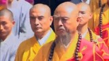 独立连19：安放舍利大典，鬼子竟在寺庙门口寻欢作乐，被暴打