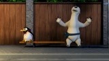 企鹅和贝肯熊玩游戏 贝肯熊没能坐上公交