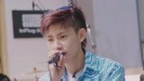 小鬼贴心照顾吴宣仪 吴宣仪小鬼即兴合唱