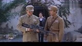 猎鹰1949：燕双鹰缴获了狙击步枪，却不会用，还要美女教他