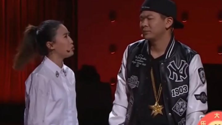 《窦娥真冤》片段，美女吐槽杨博是虾爬成精，太逗人了