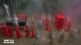 《新僵尸先生》：吴君如荒山野岭遇红白双煞，冥婚配葬礼诡异了