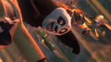 功夫熊猫2：大战土匪，阿宝摆好poss肚子却叫了，氛围瞬间尴尬