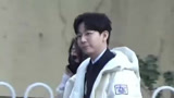 路透：胡夏现身彩排现场 低调穿搭也是帅气呀期待舞台！