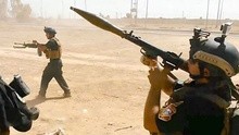 实拍伊拉克特种兵城市激战 猛射火箭弹