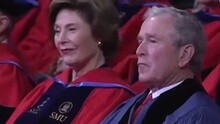 小布什卸任后首次毕业演讲：差生也能当总统