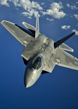 空中霸王F-22战斗机}