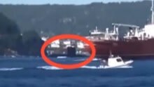 俄土舰艇达达尼尔海峡对峙 两船差点相撞
