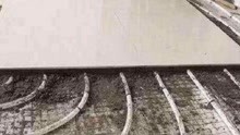 地暖上放什么瓷砖好