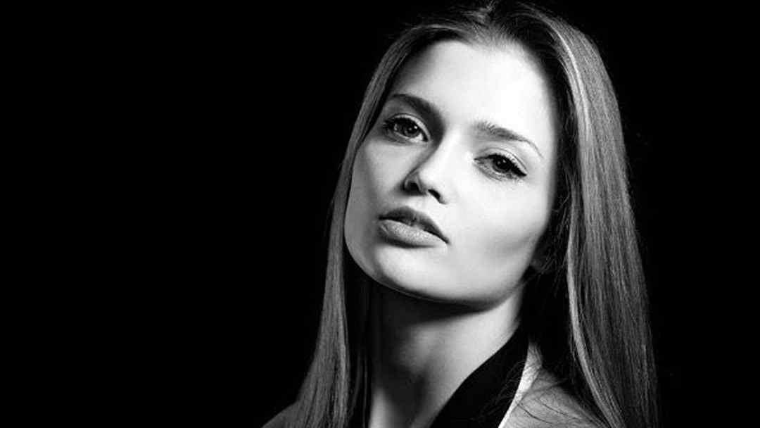 Alina Kiziyarova-Alina Kiziyarova | iQIYI