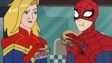 吃货蜘蛛侠，为了品尝一口汉堡包，果断撩开了半边面罩