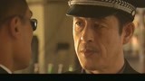 绝不放过你：龙哥一句“喂呀”，被周所长无情嘲讽，这解释笑喷了
