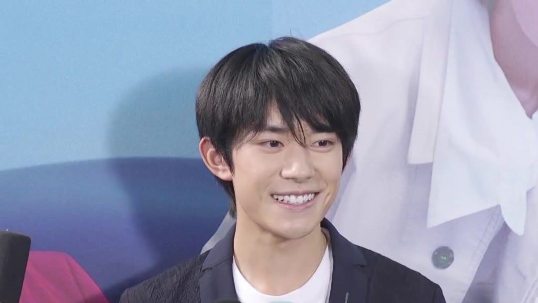 the latest 易烊千玺为粉丝反应援 首场个唱堪称完美 Episode 0  online with English subtitle for free – iQIYI | iQ.com