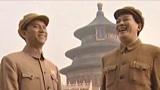 开国领袖毛泽东：毛泽东和属下亲切合影，记者抓怕一幕，堪称经典