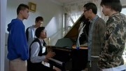這個阿爸真爆炸：阿爸教大家無影手，第一件事就是先學彈鋼琴！