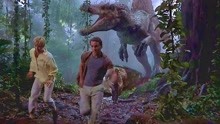 侏罗纪公园3：美女闯进实验室，突然出现一只迅猛龙，吓死宝宝了