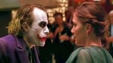 蝙蝠侠：希斯莱杰小丑封神的一段戏码，对戏的女演员差点吓哭了！