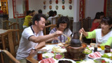 结婚前规则：看沙溢吃老北京火锅，吃的那叫一个香，看饿了