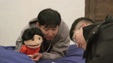 《戏剧新生活》未播：刘晓邑用木偶与吴彼女儿对话 暖心的一幕！