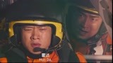 紧急救援：彭于晏太可了，直面爆炸火源，幸好穿着救生服