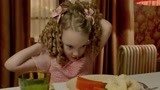 佩小姐的奇幻城堡：奇幻的世界，小女孩吃饭的最在后脑勺上