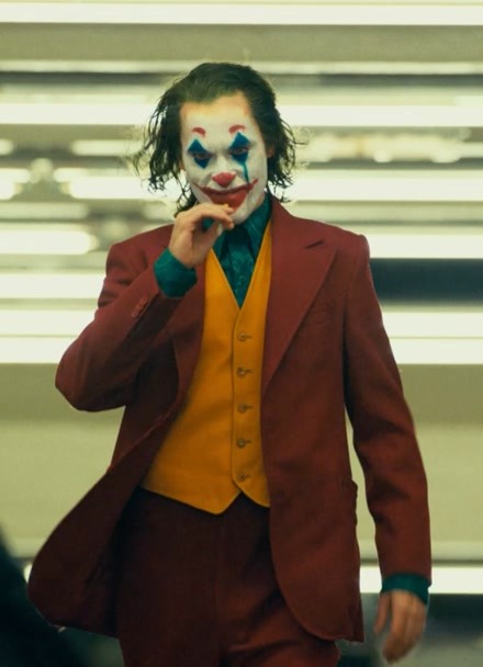 《小丑2019》一部无法推荐的9分神作,开始多悲伤,结局就多疯狂  :悲剧