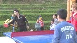 极限挑战：黄渤众人乒乓球车轮战，加起来还打不过小学生