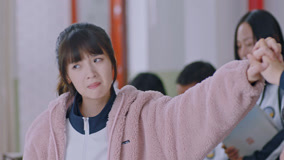 Watch the latest EP4 Seats of Xiao Tu and Jiang Juanjuan are separated online with English subtitle for free English Subtitle