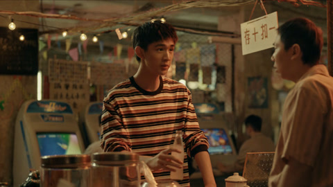 Watch the latest EP06 Xiao Qi borrowed the news video tape of the 417 case from the owner of the video hall online with English subtitle for free English Subtitle